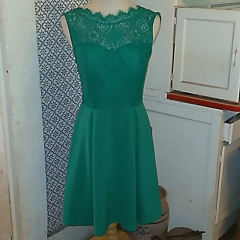 Francesca medium green dress